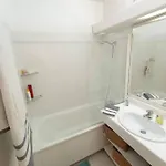 2p 42m² Terrasse / Piscine / Clim / ! Apartament