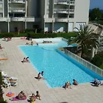 2p 42m² Terrasse / Piscine / Clim / ! Lejlighed