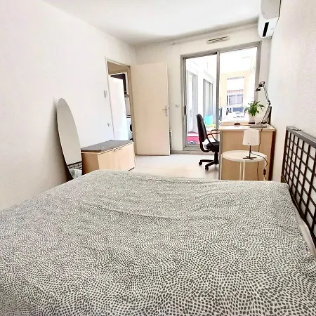 2p 42m² Terrasse / Piscine / Clim / ! *